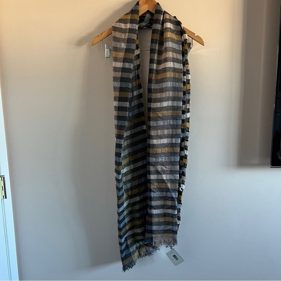 Echo | Striped Scarf - Picture 1 of 5